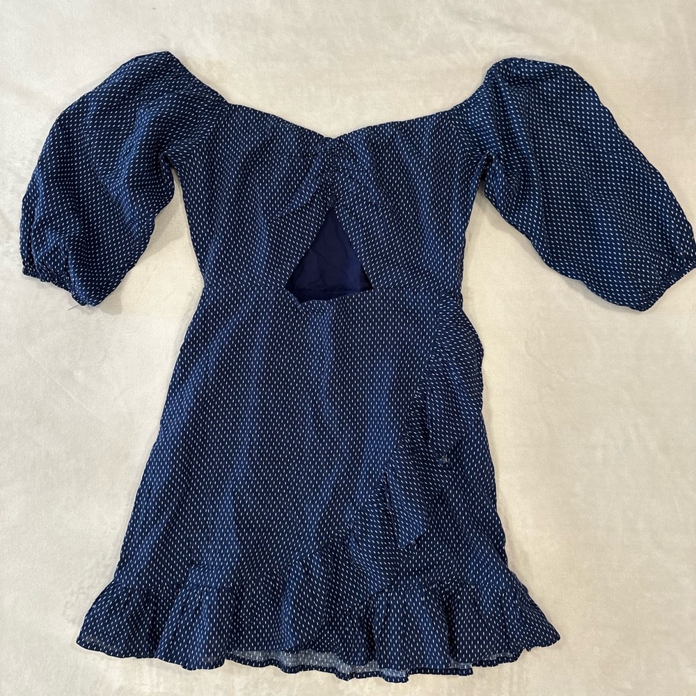 Cut -out summer dress